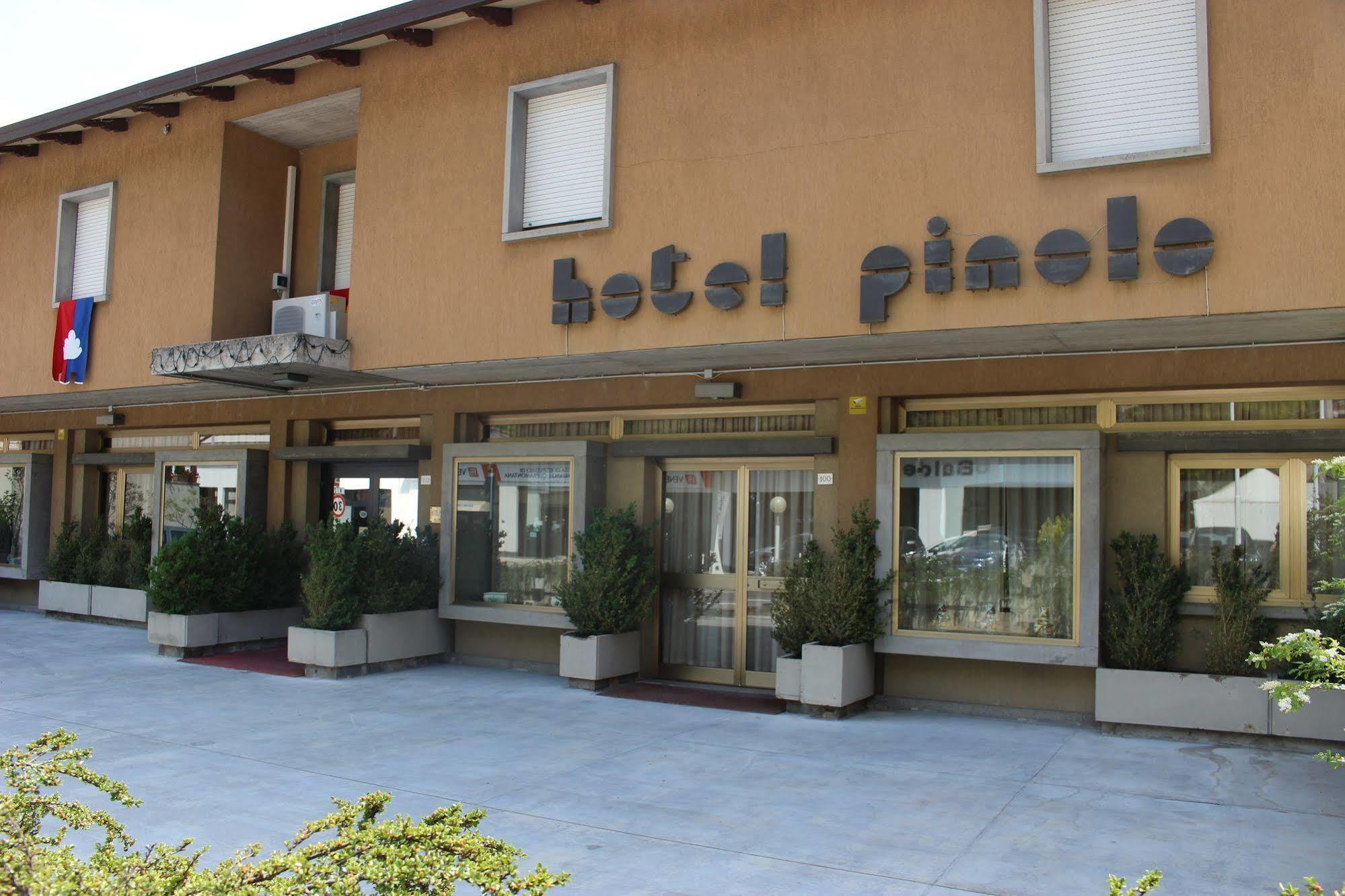Hotel Pinolo Gubbio Zewnętrze zdjęcie